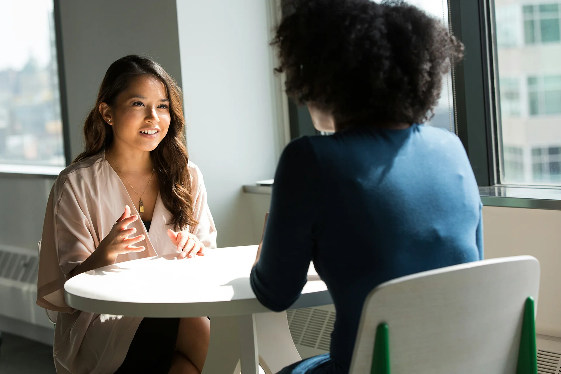 Le recrutement est un processus crucial pour toute entreprise. C’est pourquoi il est essentiel de recruter des candidats de qualité. hirro, agence de recrutement