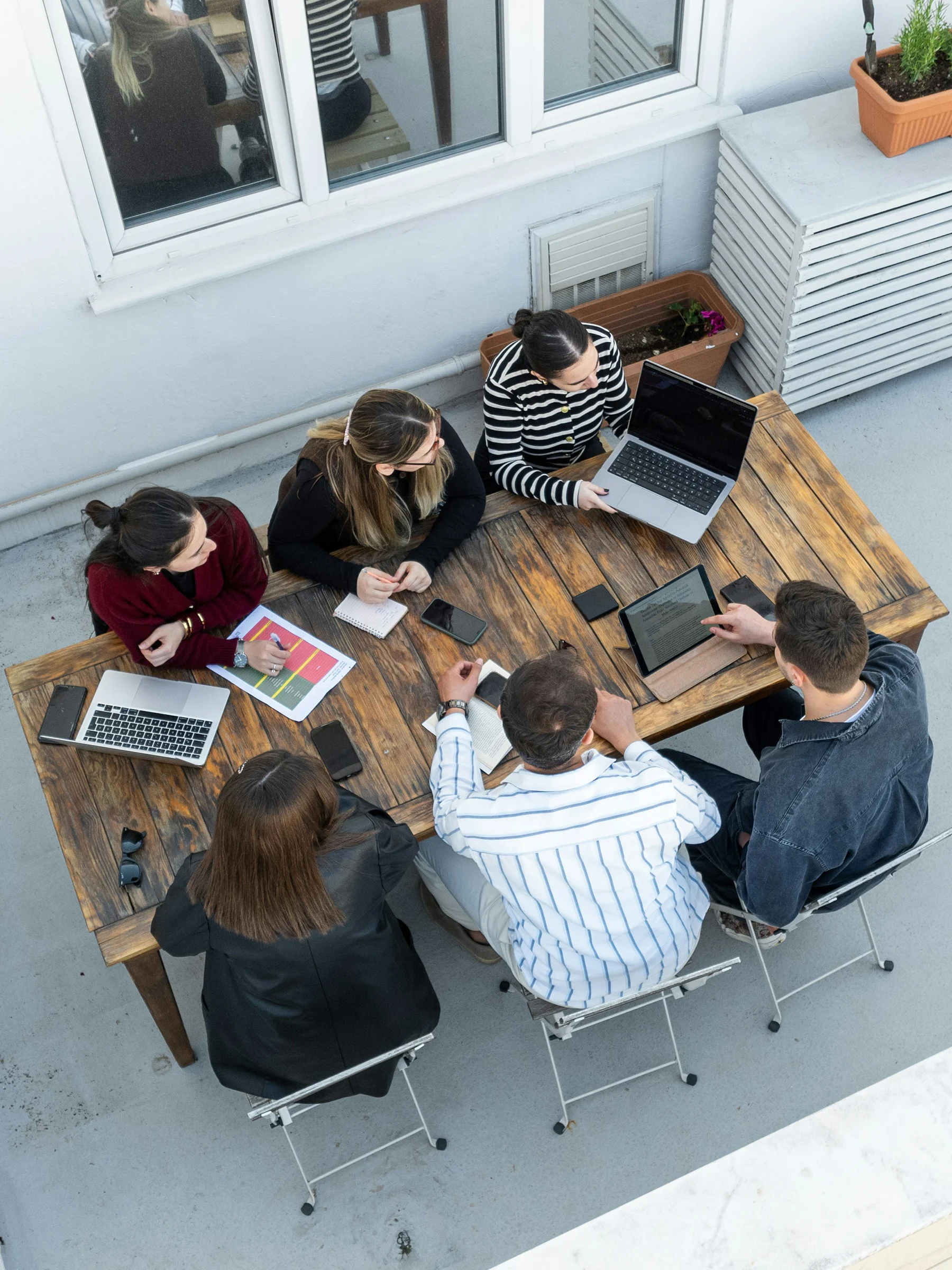 Apprendre en faisant : pourquoi le “learning by doing” a de l’avenir - Hirro, agence de recrutement